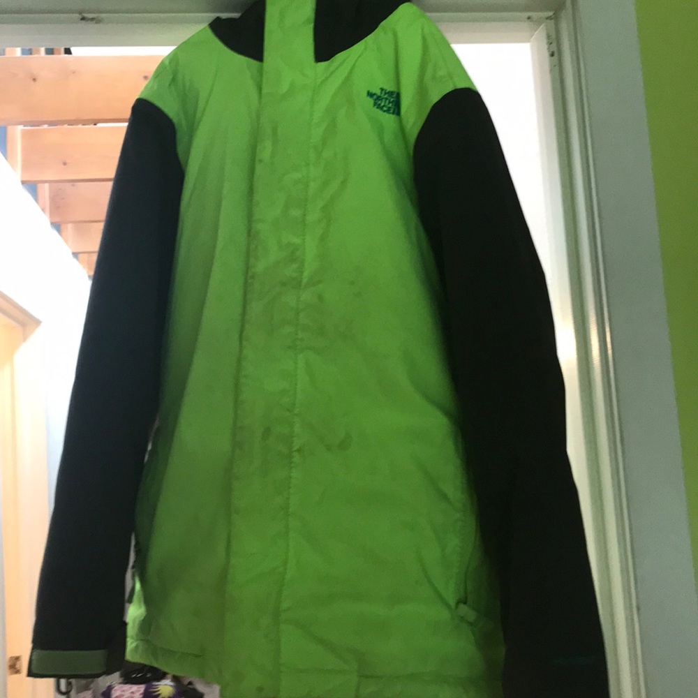 Boys L North Face coat